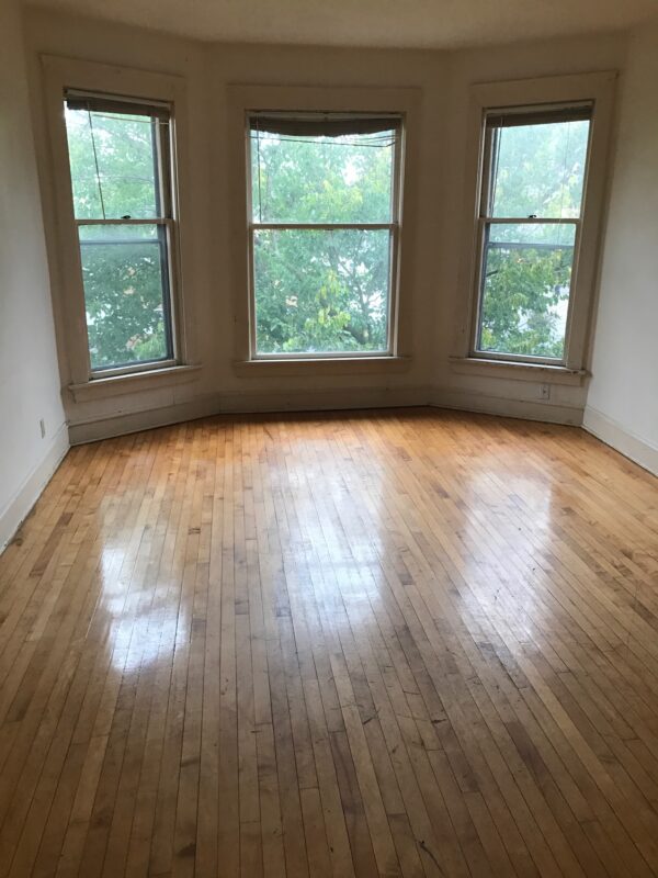 Fisher Apartments | Metropolitan Place Apartment