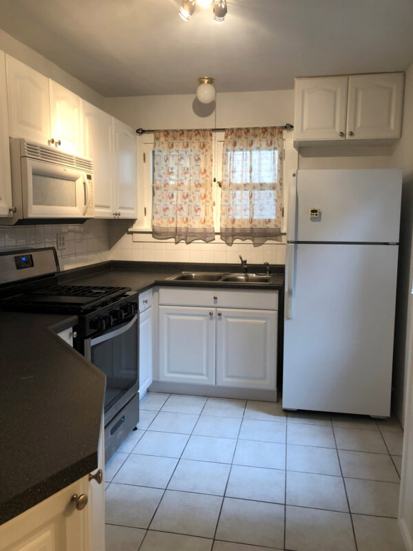 Fisher Apartments | Metropolitan Place Apartment