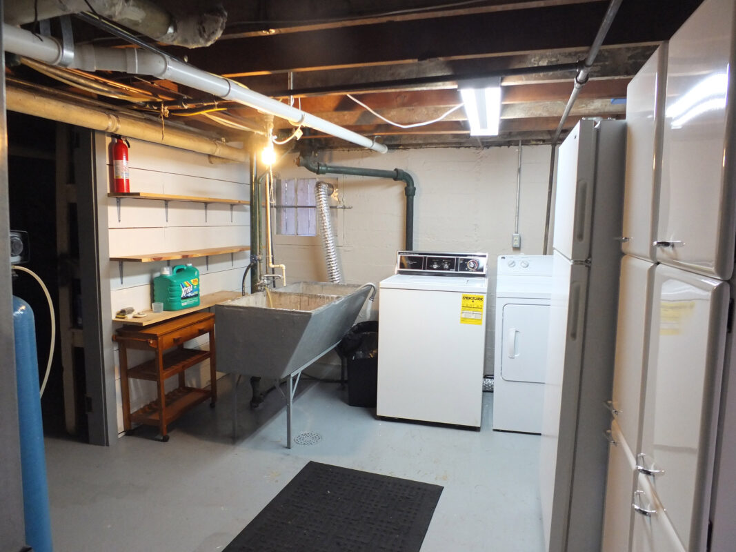 Fisher Apartments | Metropolitan Place Apartment