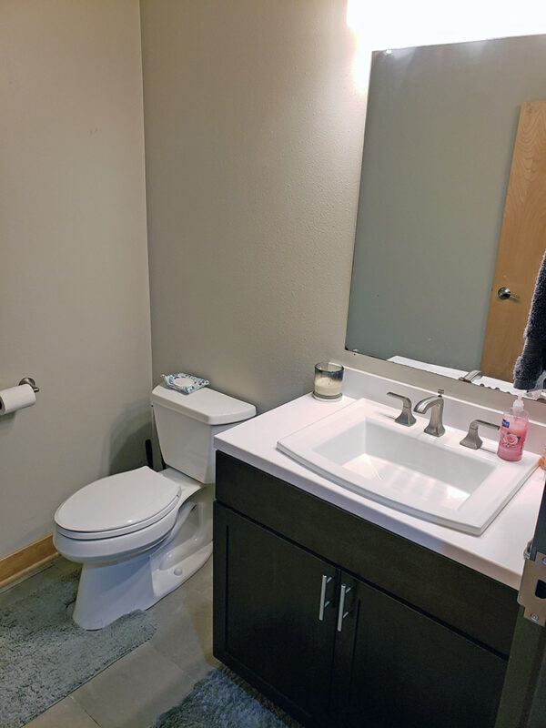 Fisher Apartments | Metropolitan Place Apartment